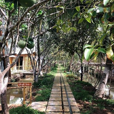 Hide Away Bungalows In Ben Tre City Kültér fotó